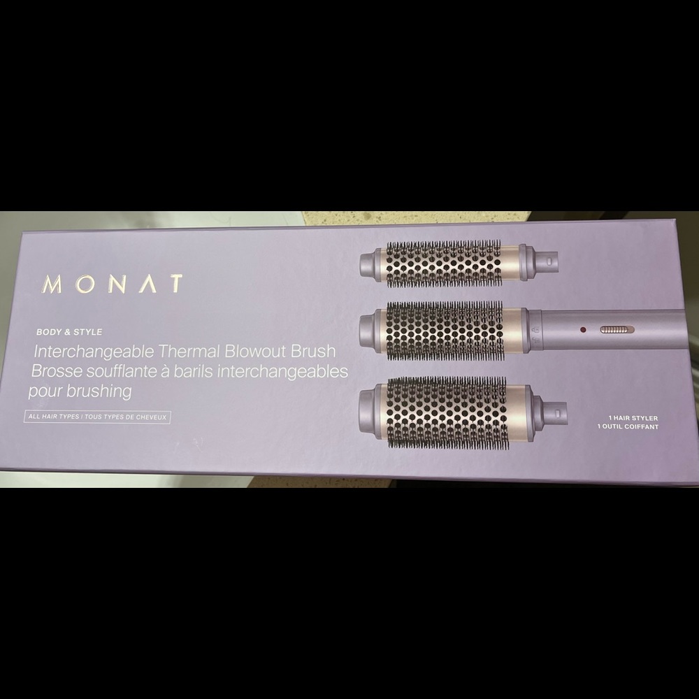 Monat Blowout Brush